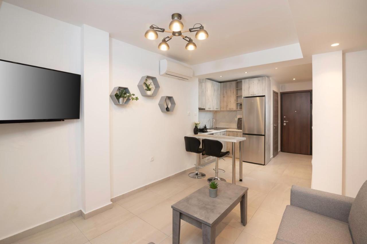 Little Miracle In Thessaloniki Apartamento Exterior foto