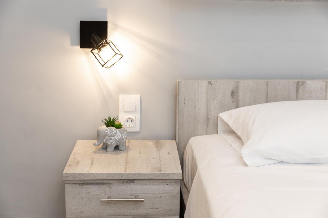 Little Miracle In Thessaloniki Apartamento Exterior foto